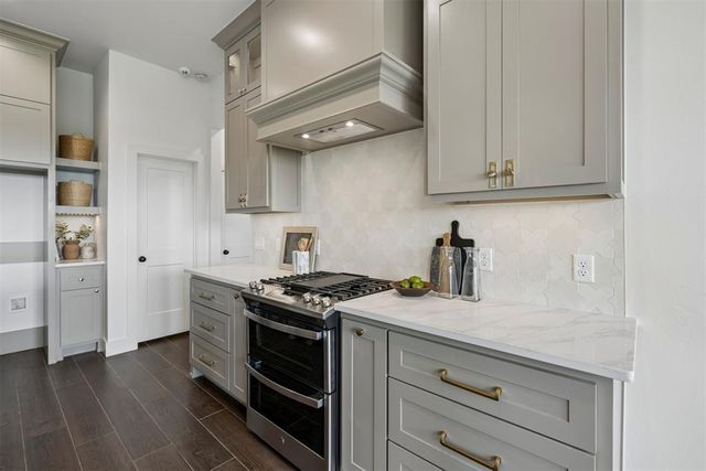 6900 Lake View Court, Cashion, OK 73016