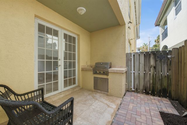857 SW 11TH Court, Fort Lauderdale, FL 33315