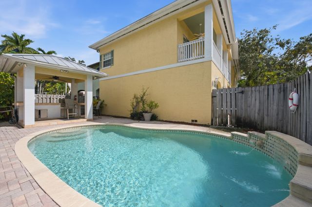 857 SW 11TH Court, Fort Lauderdale, FL 33315