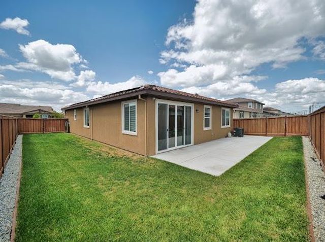 571 Pleasant Drive, Lathrop, CA 95330