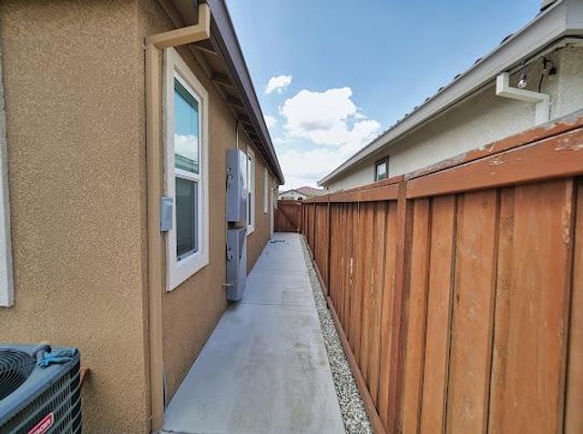 571 Pleasant Drive, Lathrop, CA 95330