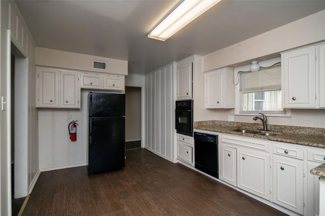 1604 Weiler Boulevard, Fort Worth, TX 76112