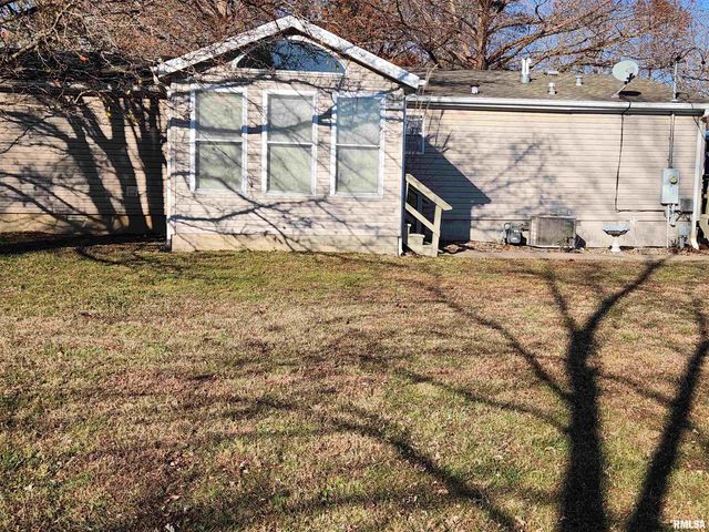 37 JANET Street, Murphysboro, IL 62966