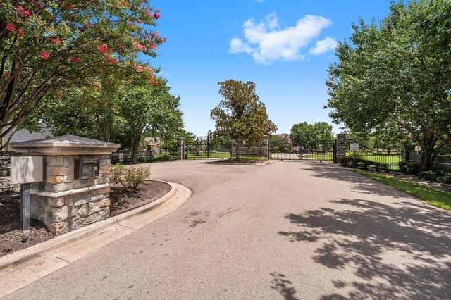 2716 Silverstone Way, Conroe, TX 77304