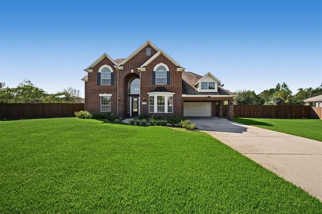 2716 Silverstone Way, Conroe, TX 77304
