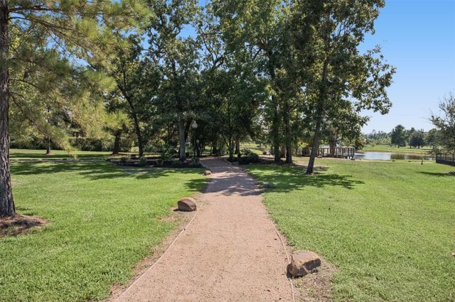 2716 Silverstone Way, Conroe, TX 77304