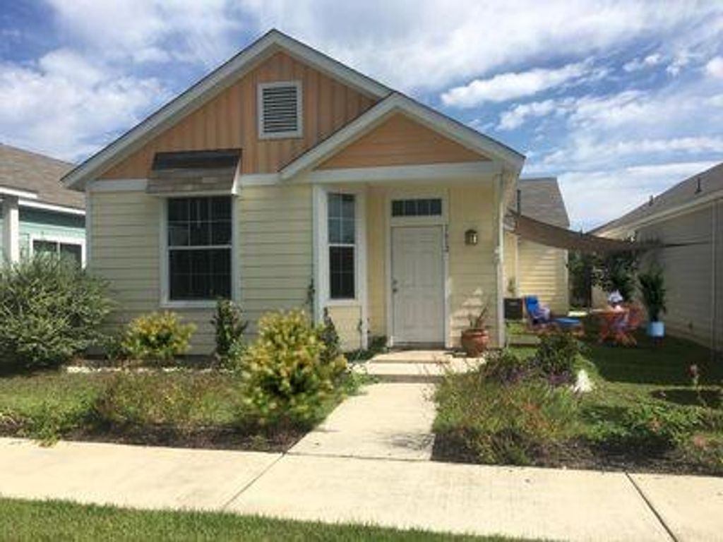 1612 Sanders, Kyle, TX 78640