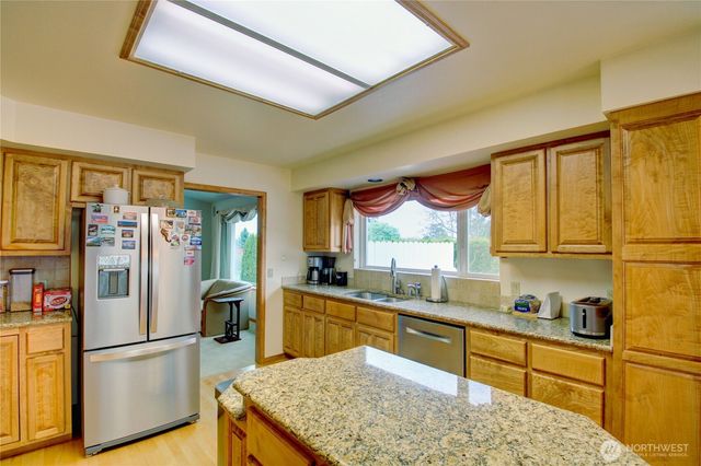 3805 N Avenue W, Anacortes, WA 98221