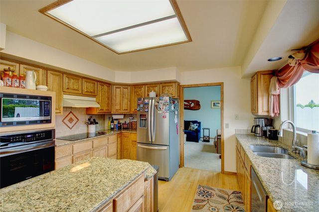 3805 N Avenue W, Anacortes, WA 98221