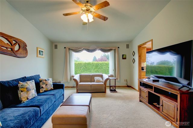 3805 N Avenue W, Anacortes, WA 98221
