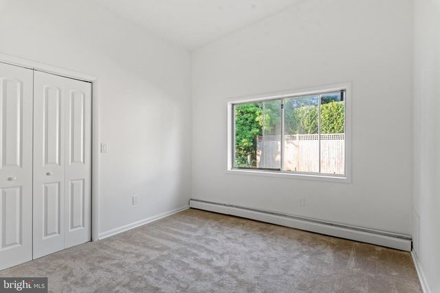 45 E LAKE DR, Annapolis, MD 21403