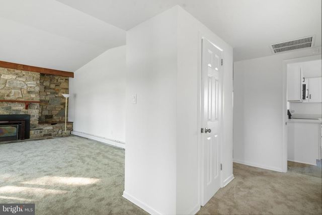 45 E LAKE DR, Annapolis, MD 21403