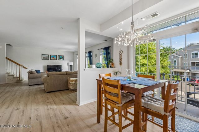 197 Melanie Way 709, Manahawkin, NJ 08050