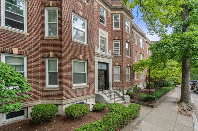 61 Thatcher St 5A, Brookline, MA 02446