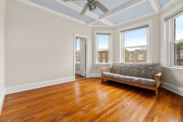61 Thatcher St 5A, Brookline, MA 02446