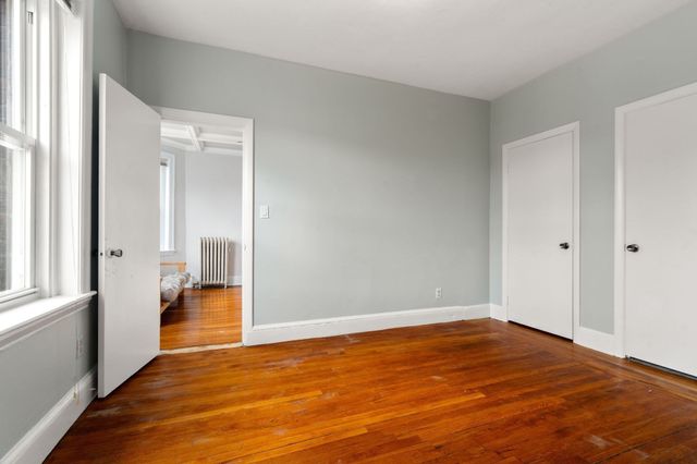 61 Thatcher St 5A, Brookline, MA 02446