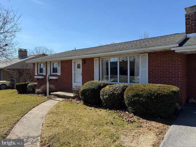 207 PINE DRIVE, Fayetteville, PA 17222