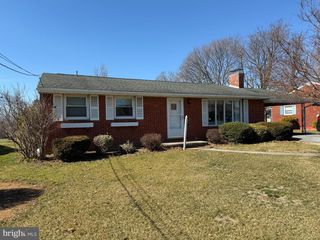 207 PINE DRIVE, Fayetteville, PA 17222
