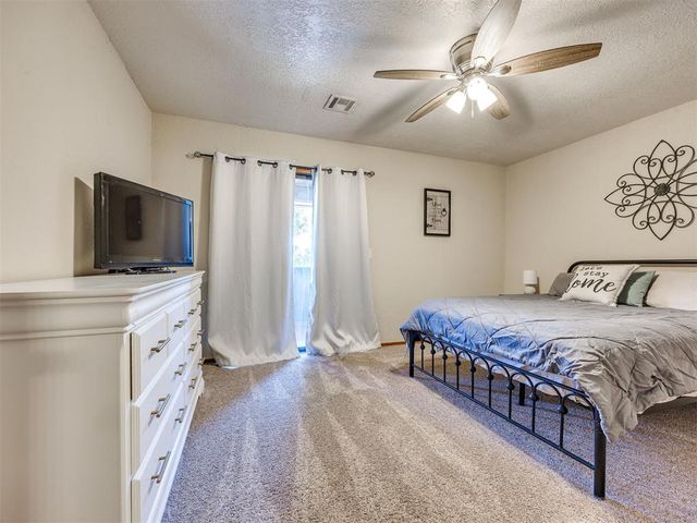 11421 Springhollow Road 1102, Oklahoma City, OK 73120