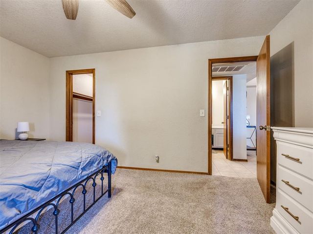 11421 Springhollow Road 1102, Oklahoma City, OK 73120