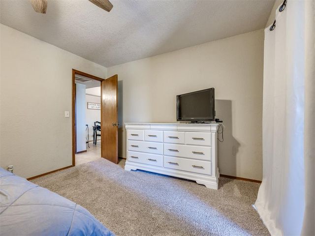 11421 Springhollow Road 1102, Oklahoma City, OK 73120