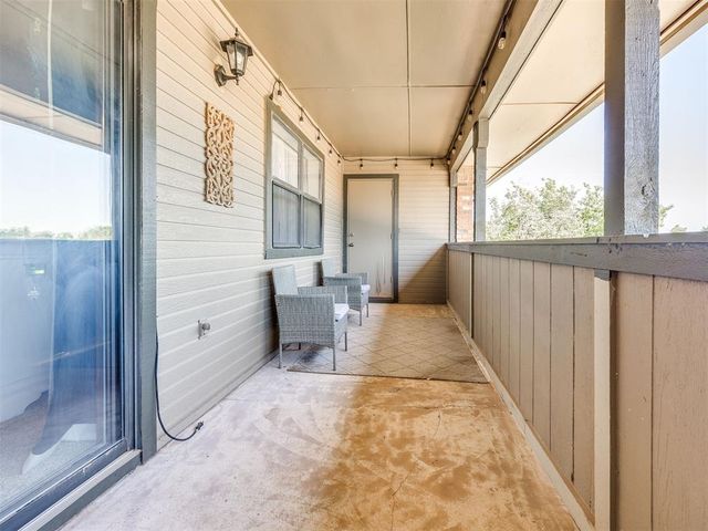 11421 Springhollow Road 1102, Oklahoma City, OK 73120