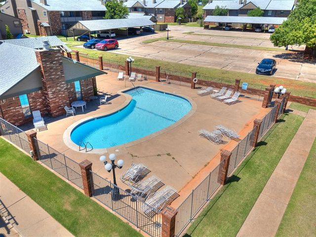 11421 Springhollow Road 1102, Oklahoma City, OK 73120