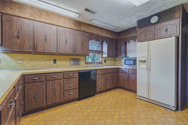 334 Plattekill Road, Marlboro, NY 12542
