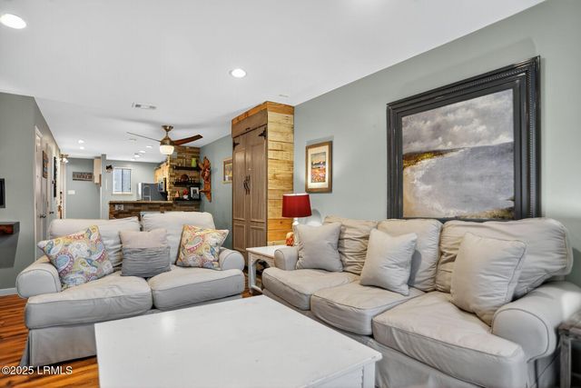 155 Dillon Rd Apt 2122, Hilton Head Island, SC 29926