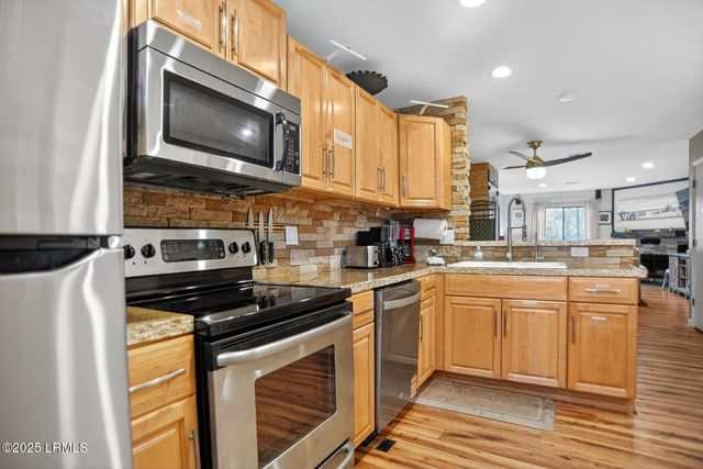 155 Dillon Rd Apt 2122, Hilton Head Island, SC 29926