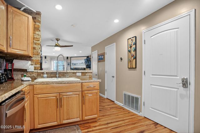 155 Dillon Rd Apt 2122, Hilton Head Island, SC 29926