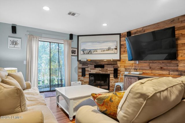 155 Dillon Rd Apt 2122, Hilton Head Island, SC 29926