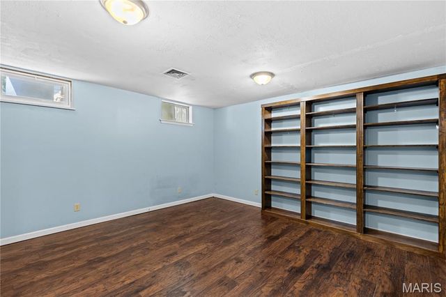 7385 Little Oaks Drive, O'fallon, MO 63368