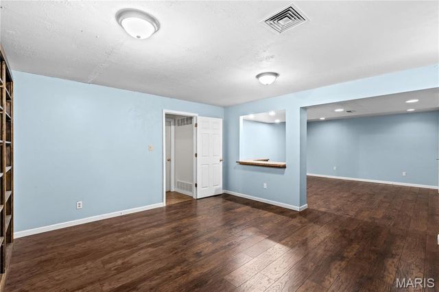 7385 Little Oaks Drive, O'fallon, MO 63368