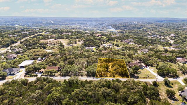 1154 MADRONE RD, Fischer, TX 78623