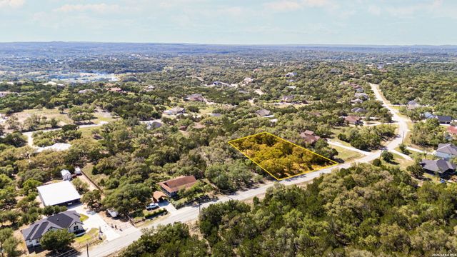 1154 MADRONE RD, Fischer, TX 78623