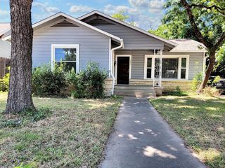 1009 E 38 1/2 ST B, Austin, TX 78751
