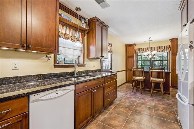 8453 FARRAH LN, Germantown, TN 38139