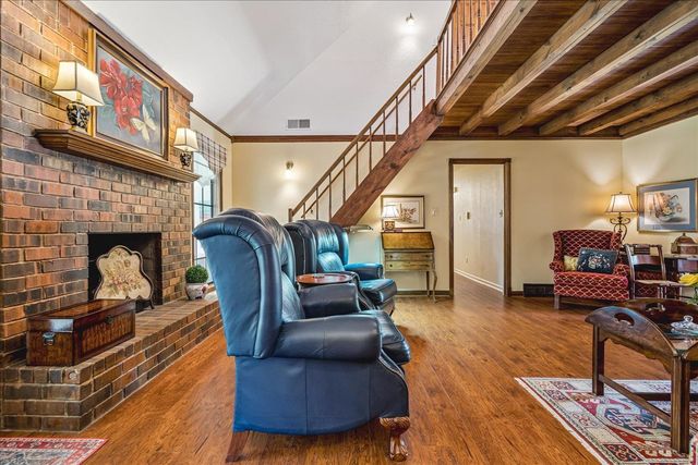 8453 FARRAH LN, Germantown, TN 38139