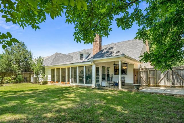 8453 FARRAH LN, Germantown, TN 38139