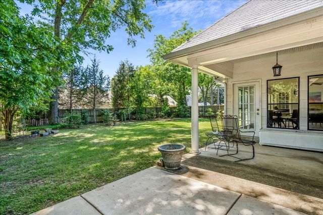 8453 FARRAH LN, Germantown, TN 38139