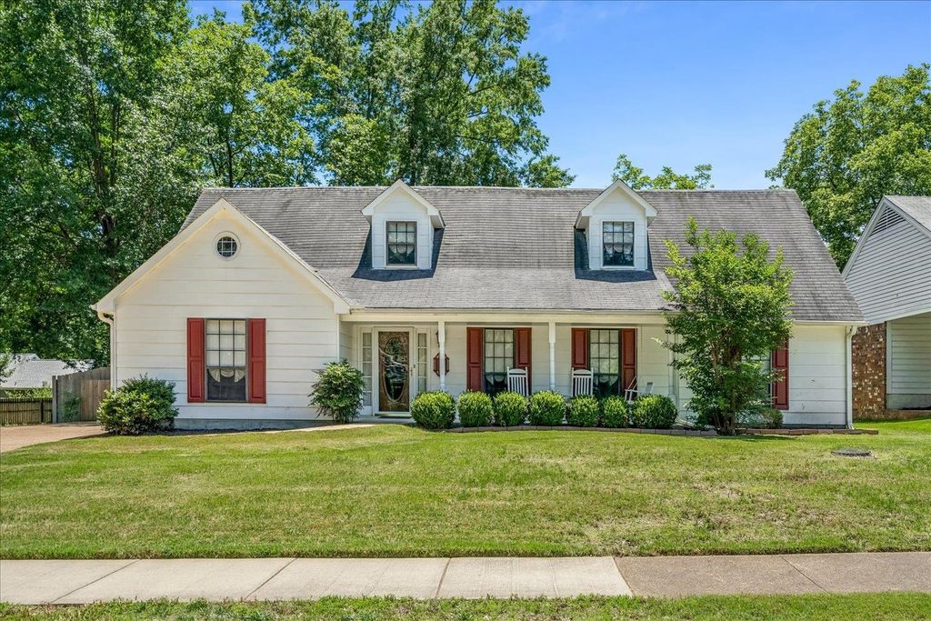 8453 FARRAH LN, Germantown, TN 38139