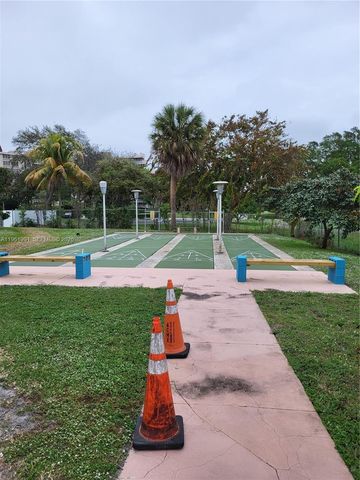 6901 Environ Boulevard 5F, Lauderhill, FL 33319