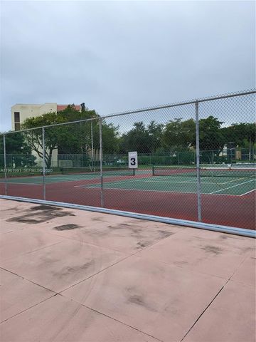 6901 Environ Boulevard 5F, Lauderhill, FL 33319