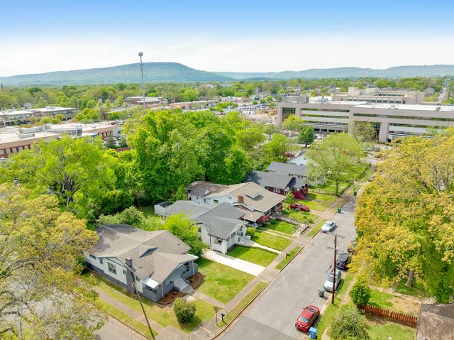 2422 Vine Street Street, Chattanooga, TN 37404