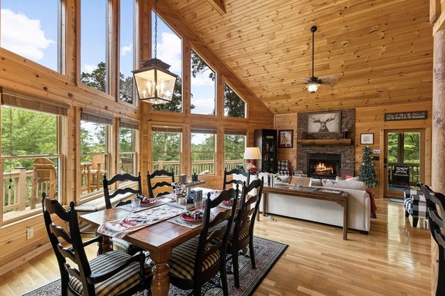280 Palmetto Drive, Ellijay, GA 30540