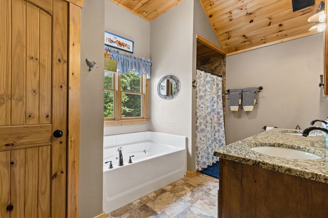 280 Palmetto Drive, Ellijay, GA 30540