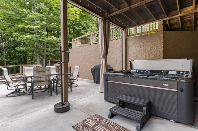 280 Palmetto Drive, Ellijay, GA 30540