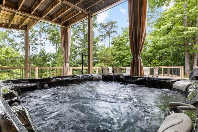 280 Palmetto Drive, Ellijay, GA 30540