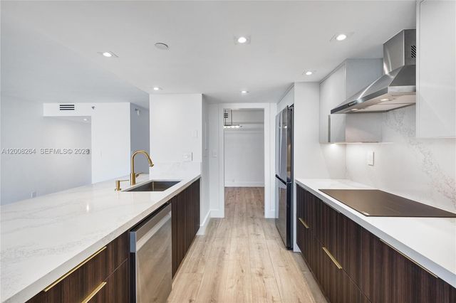 2000 Towerside Ter 1506, Miami, FL 33138